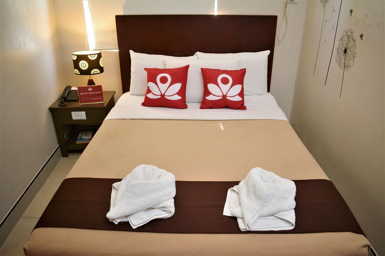ZEN Rooms Malvar Road Puerto Princesa Buitenkant foto